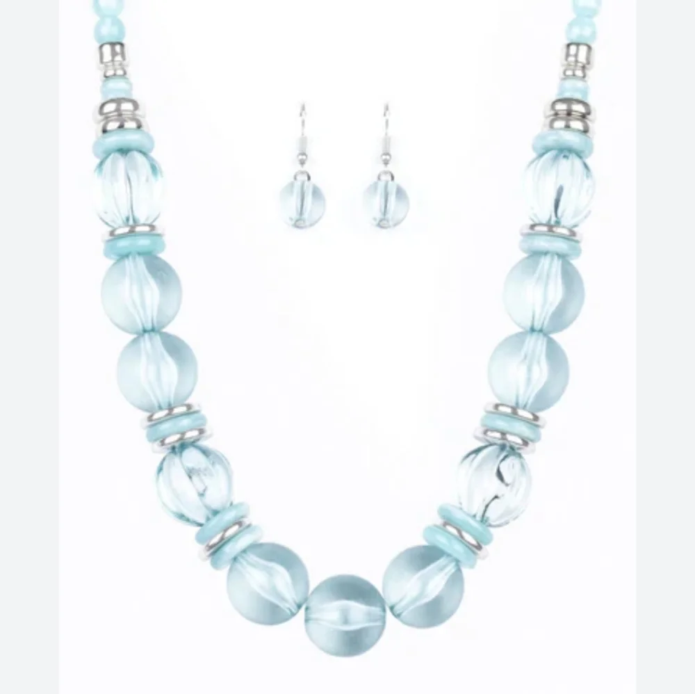 Paparazzi Bubbly Beauty Blue Necklace